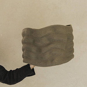 Корзина Лорена Каналс (Lorena Canals) "Точеный камень", коричневая, 30 х 25 см